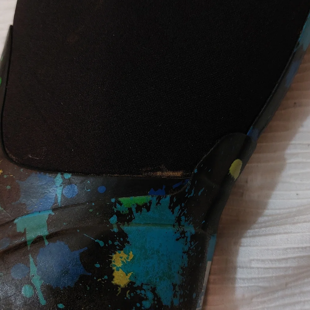 Bogs Kids Black Rain Boots with Green and Blue Splash Size 3